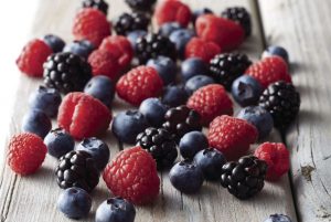7 SUPER FOODS TO HELP KEEP YOUR HEART HEALTHY